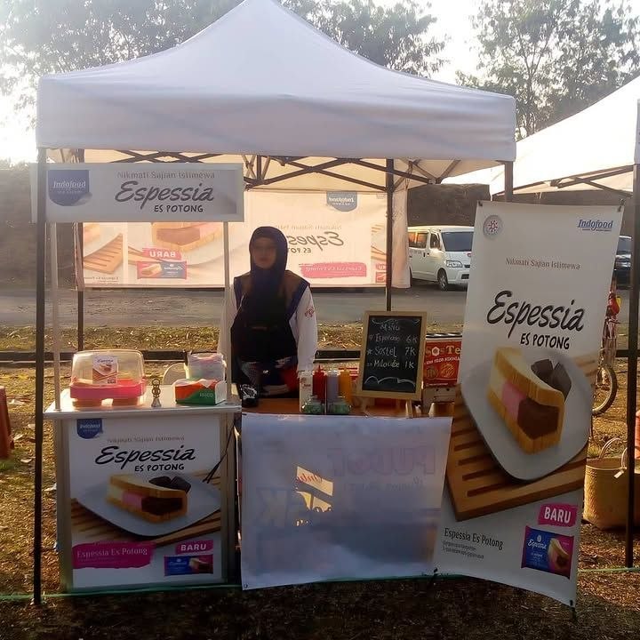 Depan Bank BRI Solo